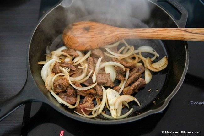 Cooking process of Gungjung Tteokbokki (Korean Royal Court Rice Cakes) 1 