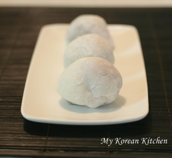 Strawberry Rice Cakes for My Valentine 3