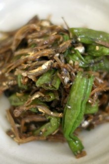 Pan Fried Korean Anchovies (Myulchi Bokkeum) | MyKoreanKitchen.com