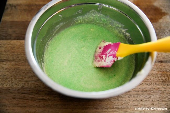 Mixing the whipped cream & honeydew melon puree