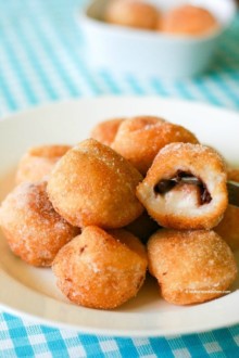 Chapssal donuts (Korean sweet red bean filled mochi donut balls) | MyKoreanKitchen.com