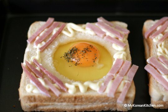 Korean flag toast (before toasting) Korean flag toast (before toasting)
