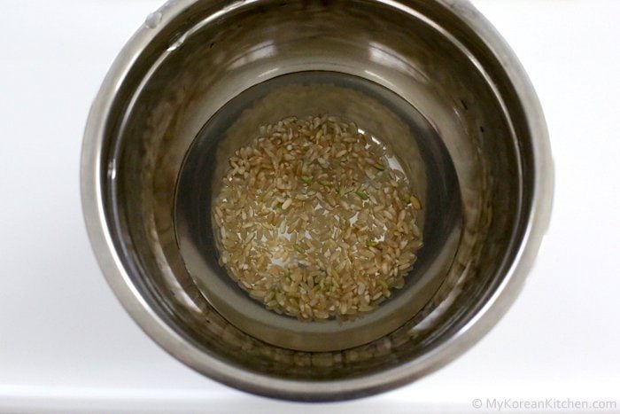 Step 1.wash&soaking rice.