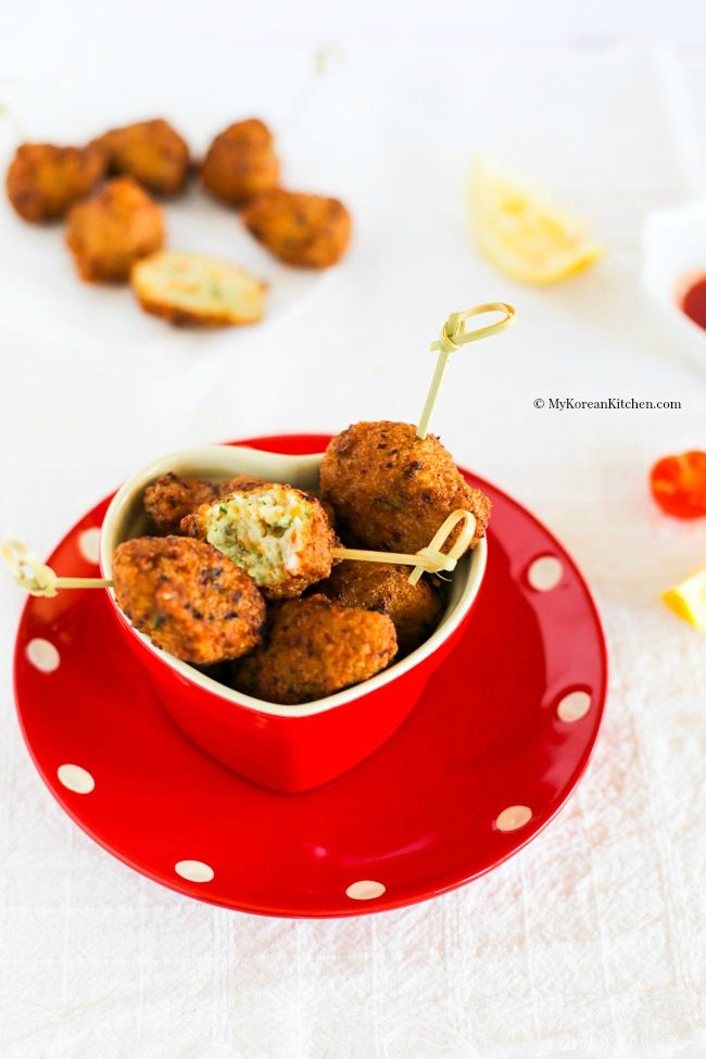 How to make Korean fish cakes (Eomuk, Odeng) from scratch | MyKoreanKitchen.com