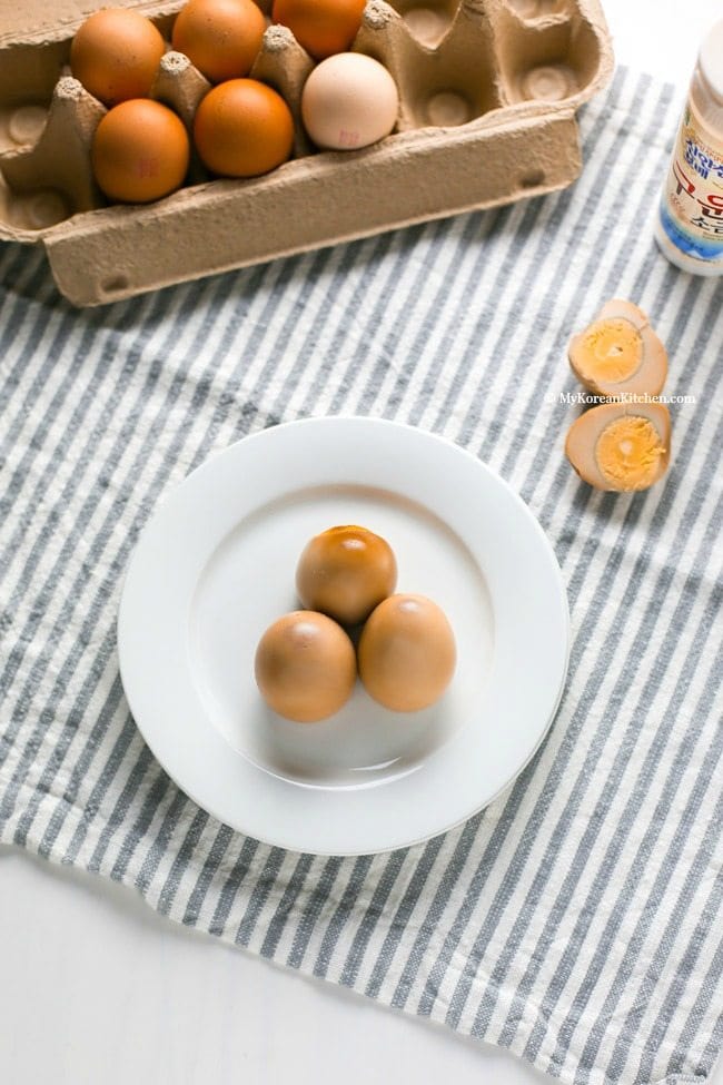 How to Make Korean Sauna Style Eggs with a Slow Cooker | MyKoreanKitchen.com