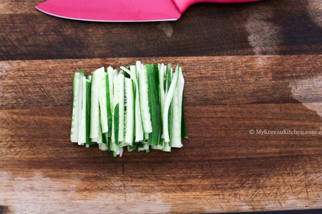 Cucumber Soba Noodles with Sweet Chili Soy Dressing. Delicious, light, refreshing and more-ish. A perfect summer dish. | MyKoreanKitchen.com