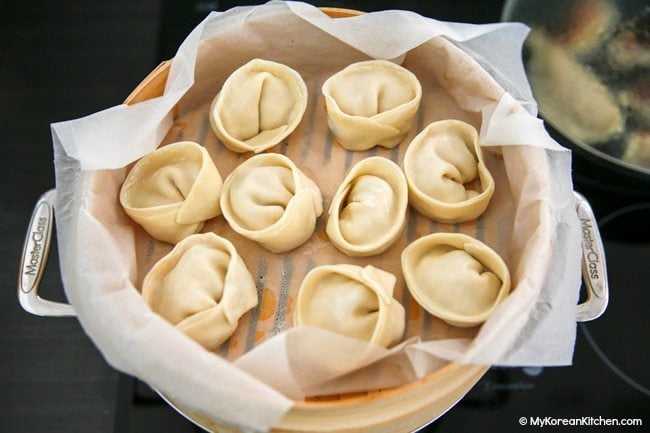 Steaming Kimchi Mandu (Kimchi Dumplings)