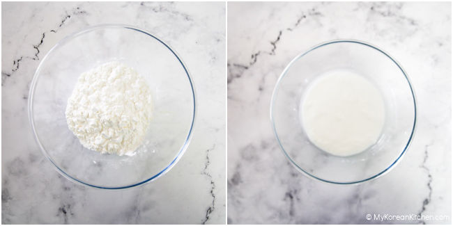 Soaking starch in water in a large bowl.