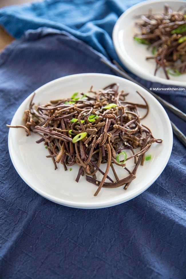 How to Make Gosari Namul (Korean fernbrake side dish) | MyKoreanKitchen.com