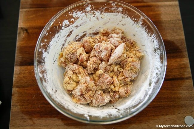Spicy Garlic Fried Chicken Frying Batter