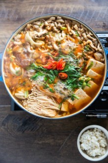 Korean Hot Pot Recipe: Spicy Korean Hot Pot with Dumplings | MyKoreanKitchen.com