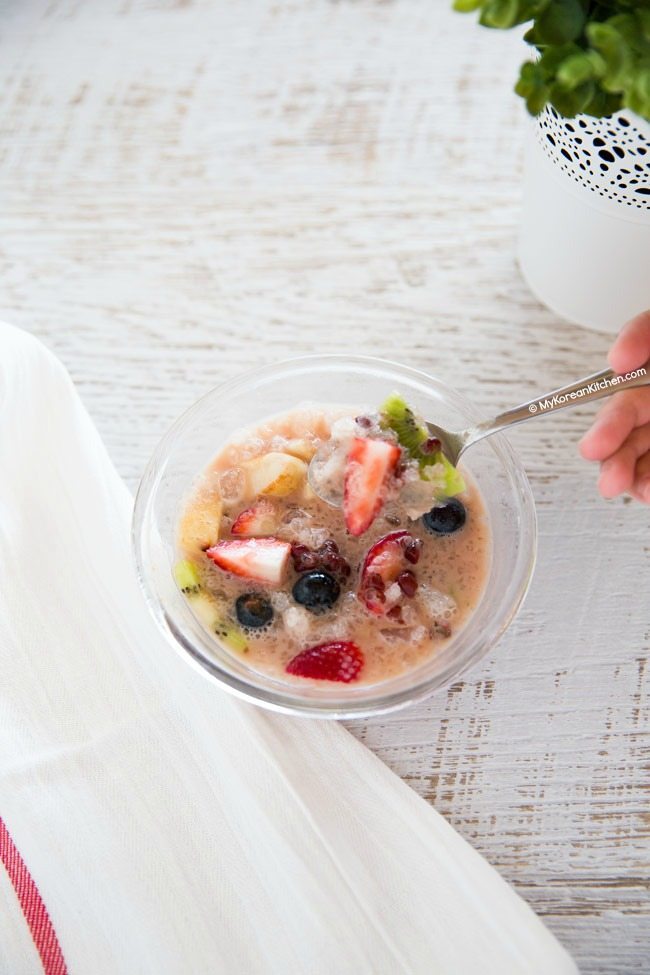How to Eat Patbingsu (Korean Shaved Ice) | MyKoreanKitchen.com