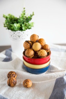Korean walnut pastry (Hodugwaja)