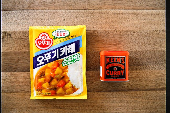 Ottogi Curry Mild vs Keen's Traditional Curry