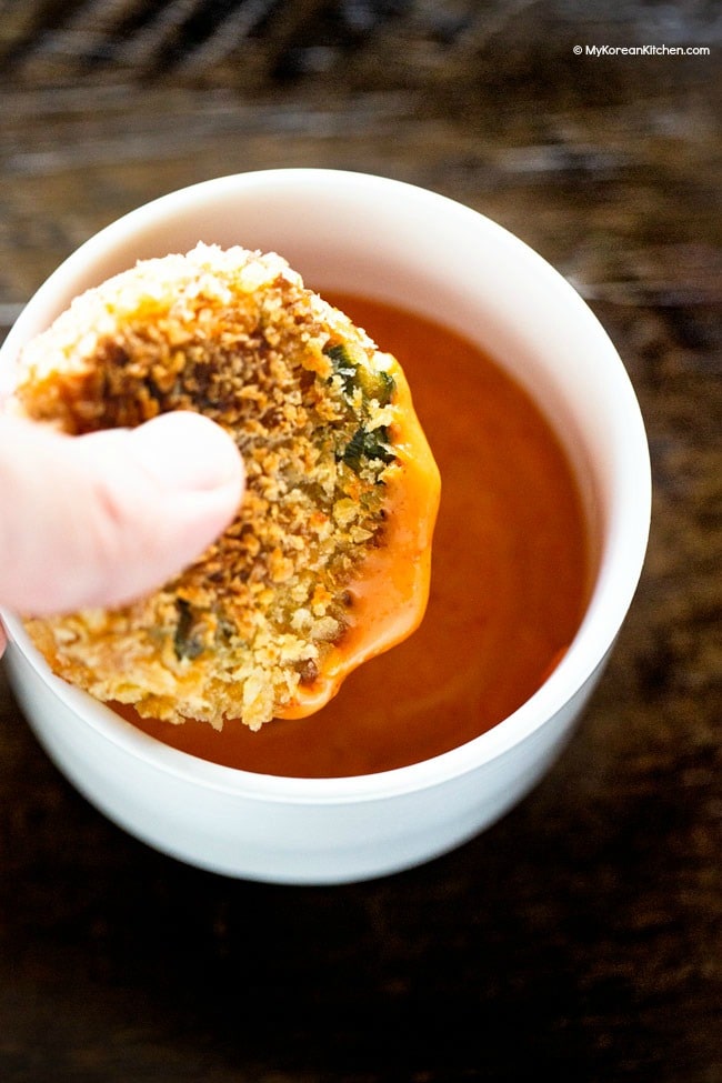 spicy mayo served with panko crumbed tuna patty