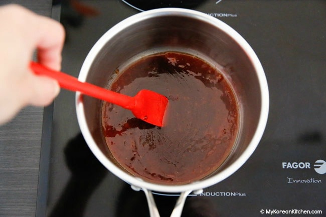 gochujang ketchup sauce for the chicken wings
