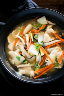 Sujebi served in black bowl