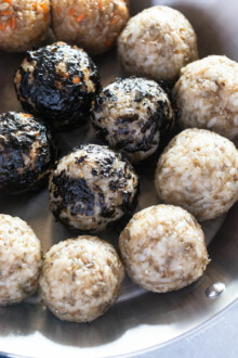 Close up photo of jumeokbap (Korean rice balls)