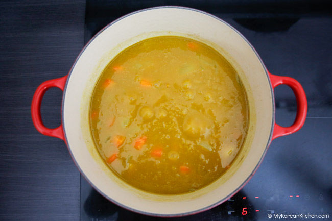 Korean beef curry in a large pot.